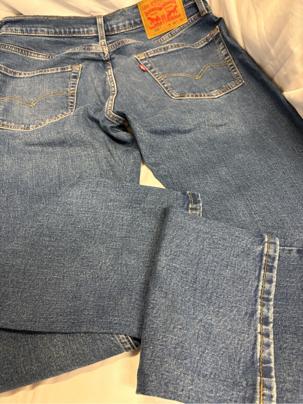Levi's Men’s 505 Blue Denim Jeans with Tan Leather Patch and Red Tab - Picture 4 of 12